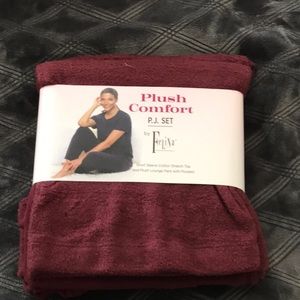 Felina Plush Comfort P.J. Set.